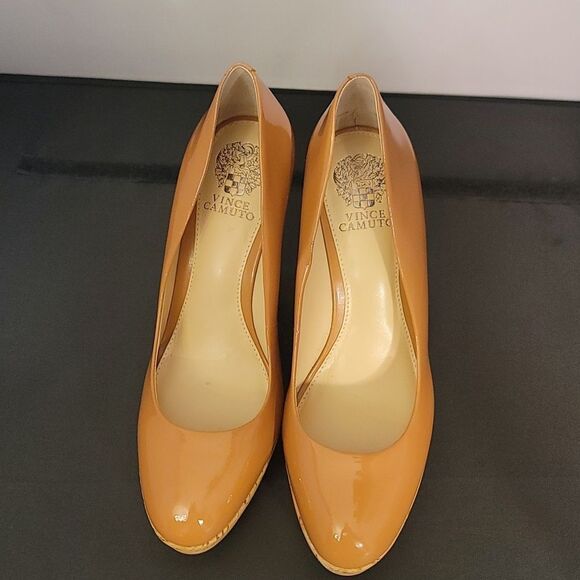 BRAND NEW VINCE CAMUTO SLIP-ON STYLE WOMEN'S WEDGE SHOE G1 - Picture 3 of 16